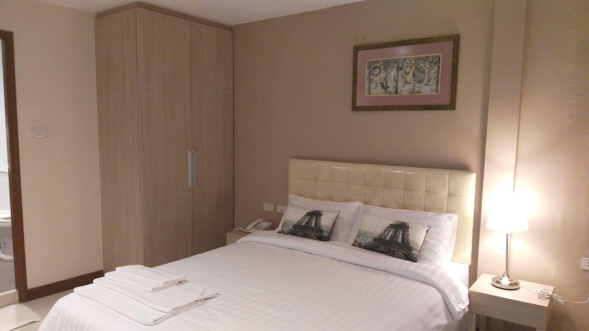 Ur 22 Residence Bangkok Kültér fotó